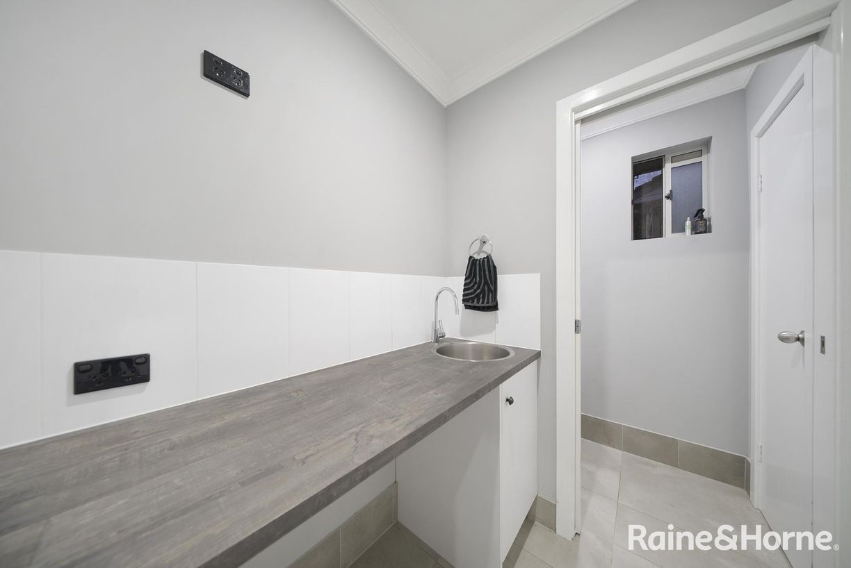 18 Neville Street — photo 16 of 27