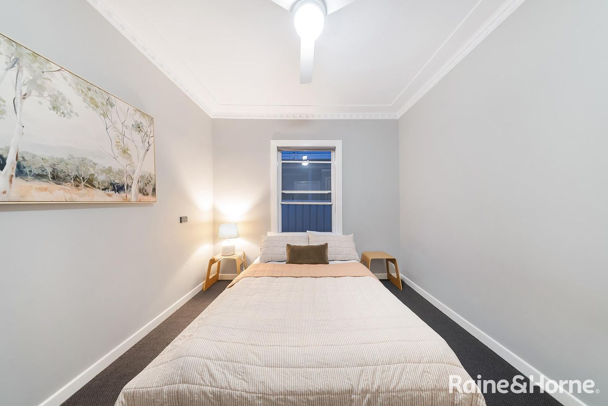 18 Neville Street — photo 12 of 27