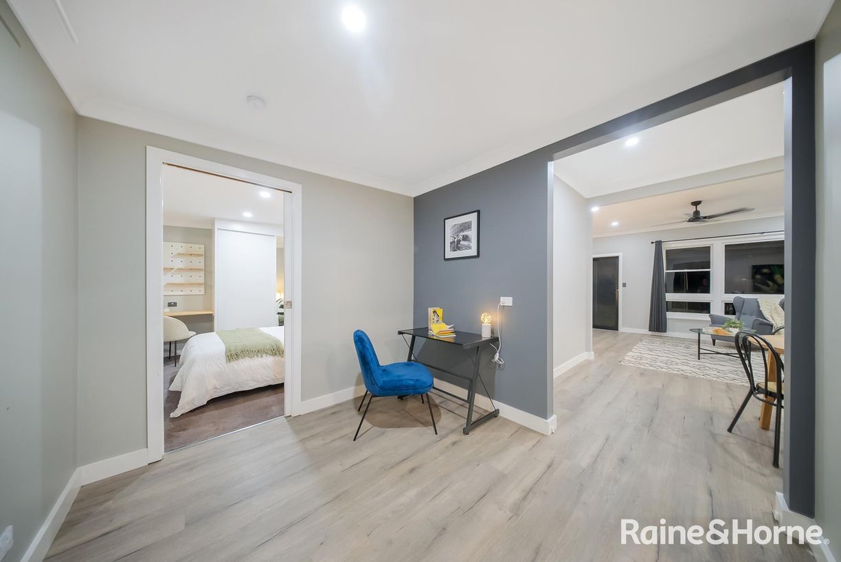 27 Joan Street — photo 14 of 25