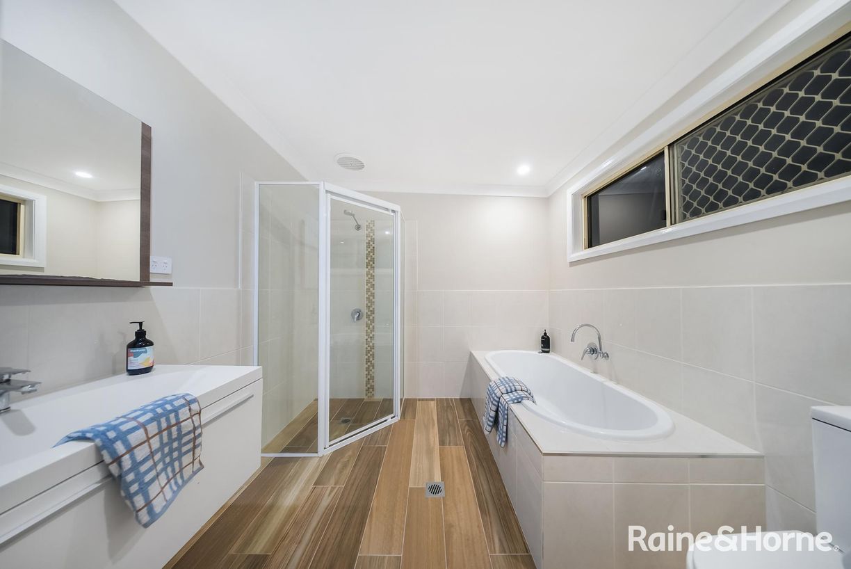 27 Joan Street — photo 15 of 25