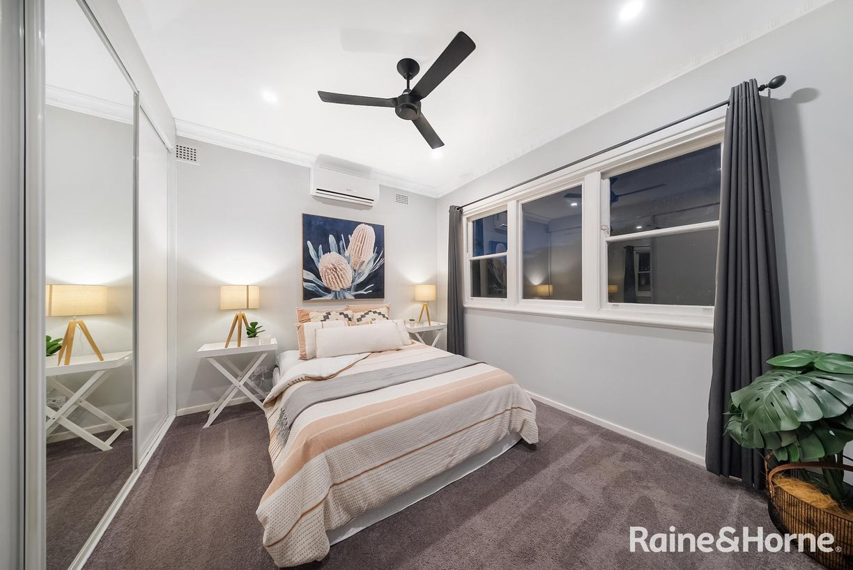 27 Joan Street — photo 10 of 25