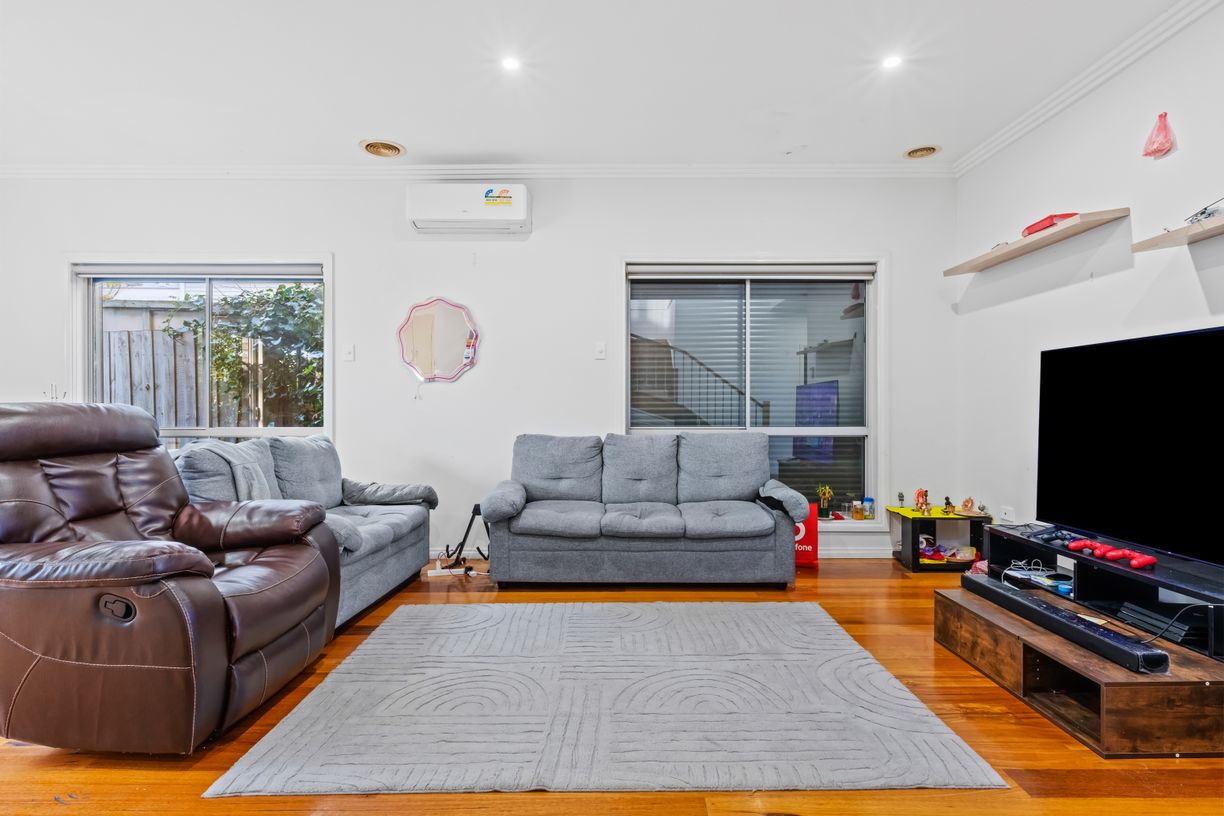 1/39 Glendenning Street — photo 3 of 14