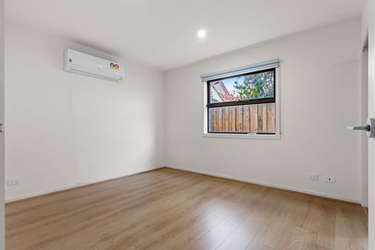 3/41 Pennell Avenue — photo 3 of 15