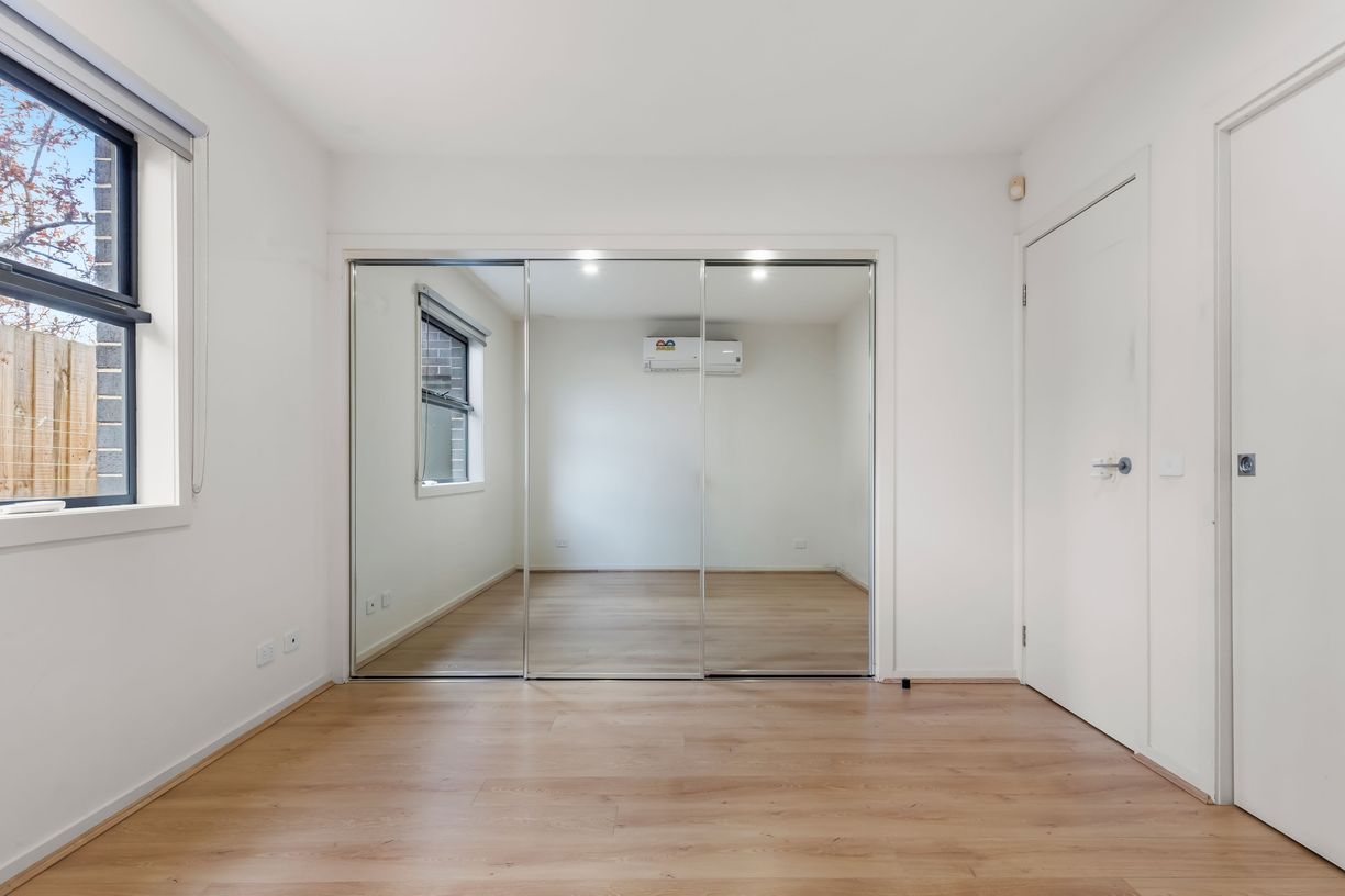 3/41 Pennell Avenue — photo 4 of 15