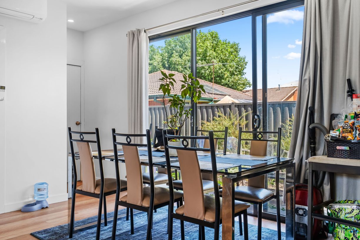 2/20 Mclennan Street — photo 6 of 16