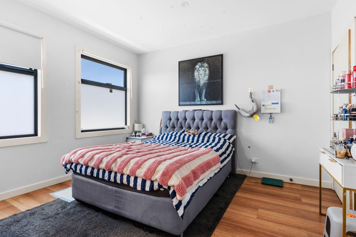 2/20 Mclennan Street — photo 8 of 16