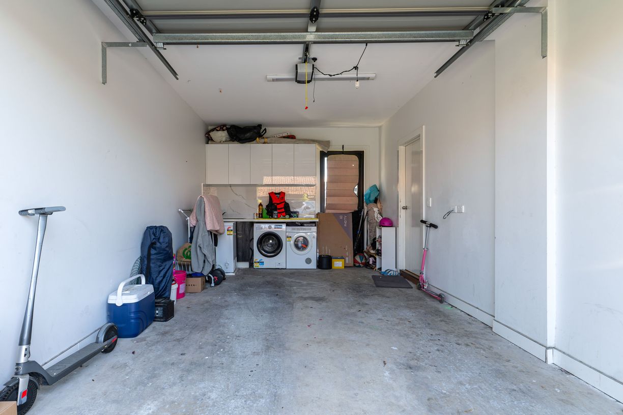 2/20 Mclennan Street — photo 13 of 16