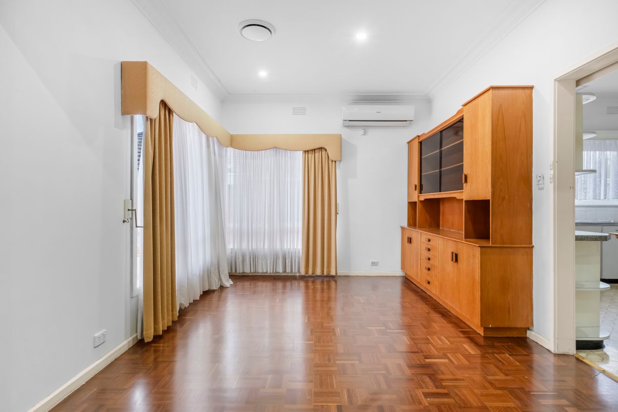 5 Pizzey Street — photo 3 of 15