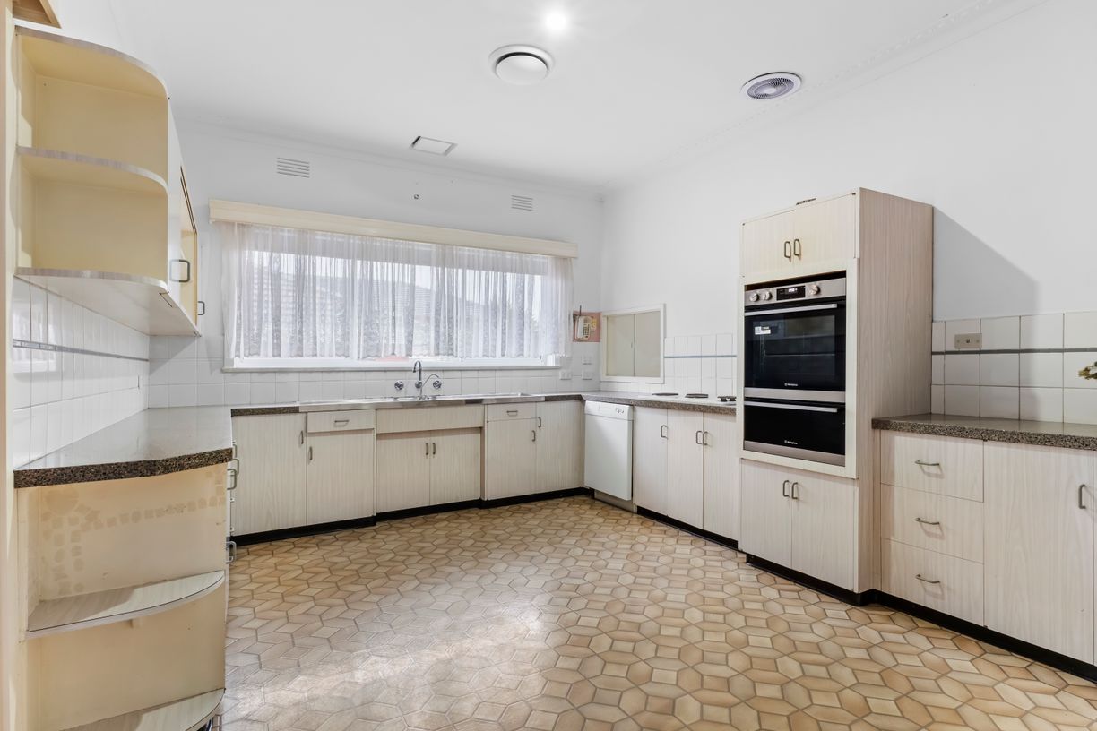 5 Pizzey Street — photo 5 of 15