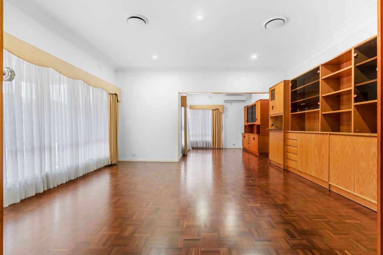 5 Pizzey Street — photo 2 of 15