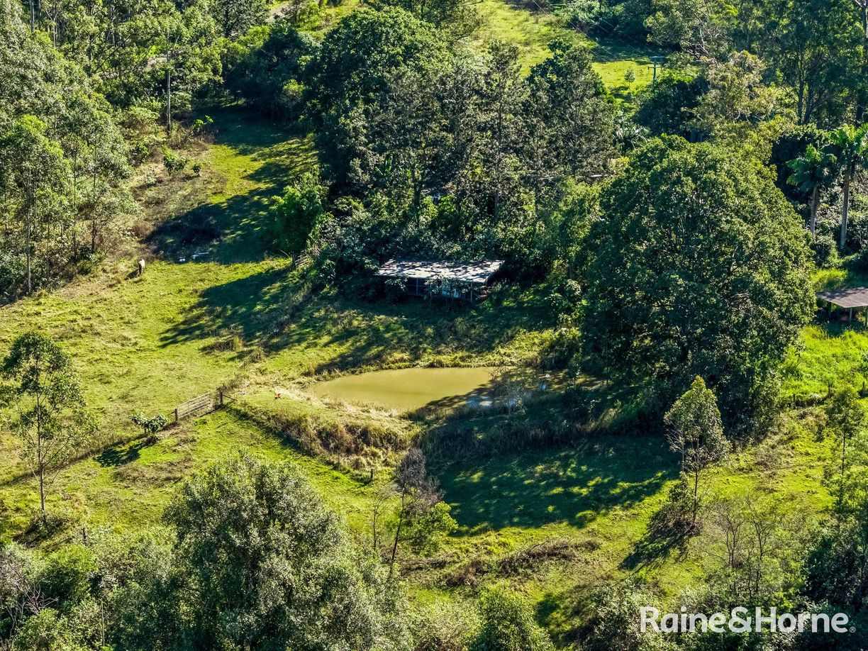 210 Smiths Creek Road — photo 5 of 9