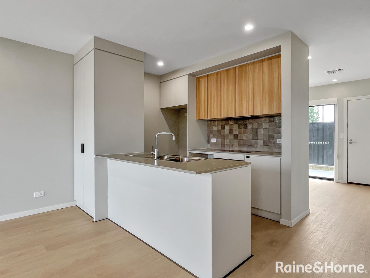 3 Mcfarlane Avenue — photo 2 of 14