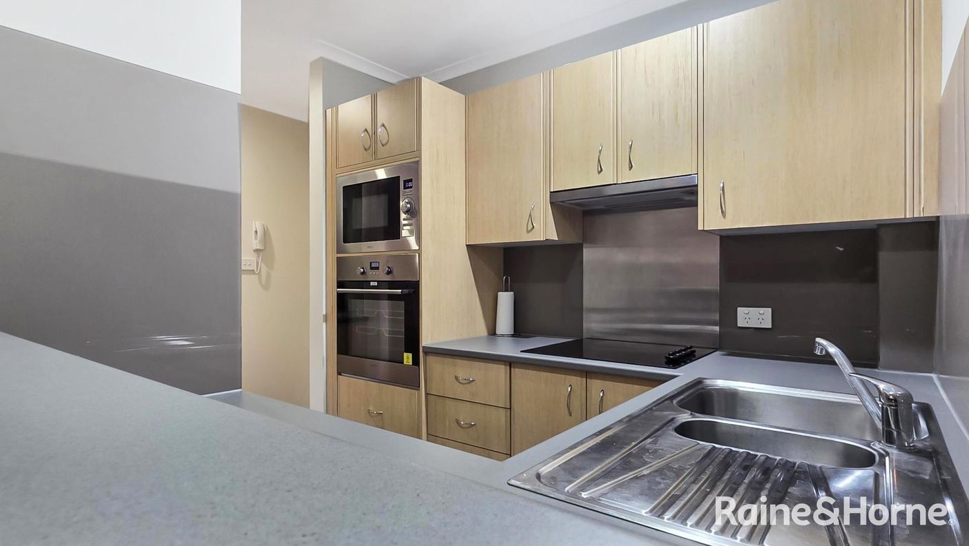 31/60 Henty Street — photo 5 of 11