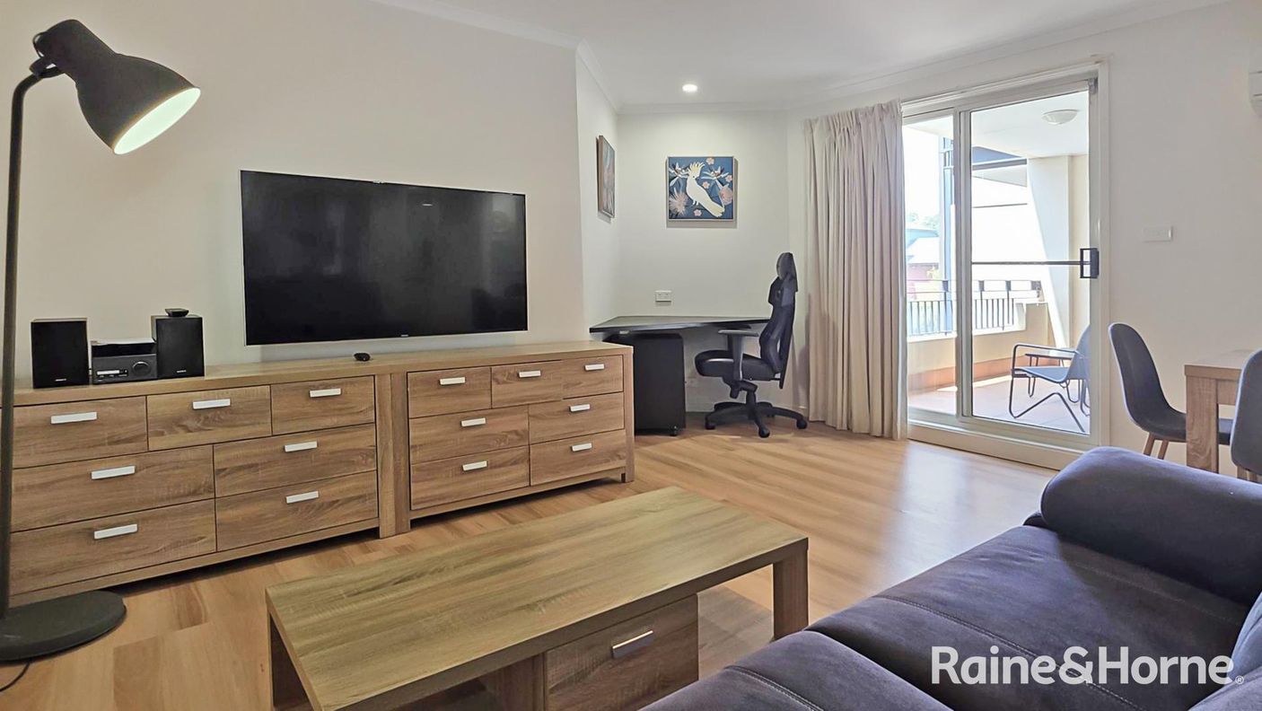 31/60 Henty Street — photo 3 of 11