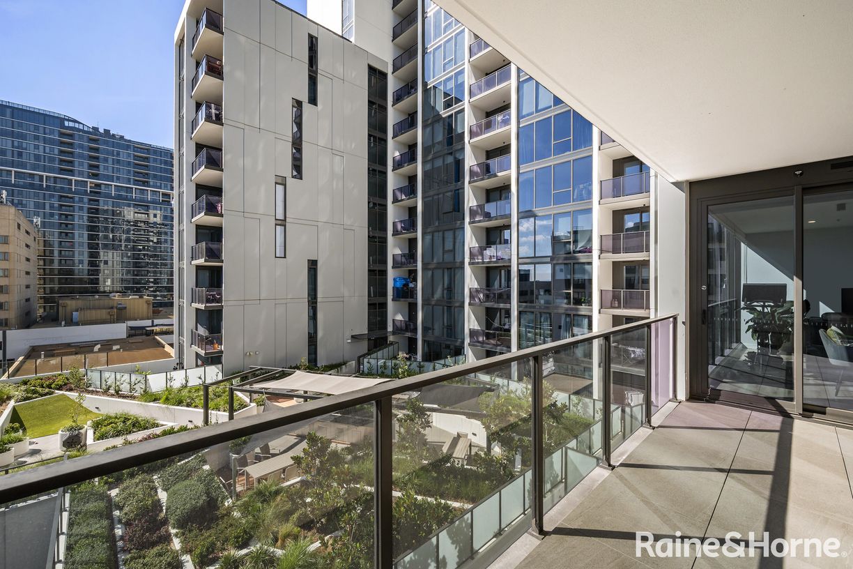 703/49 Furzer Street — photo 2 of 14