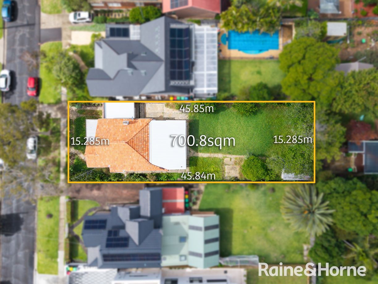 8 Cobar Street — photo from Raine & Horne Lindfield
