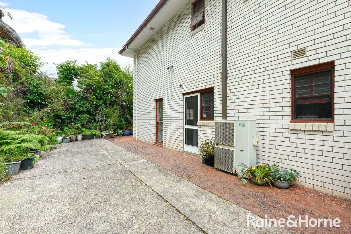 63 Cambourne Avenue — photo 14 of 19