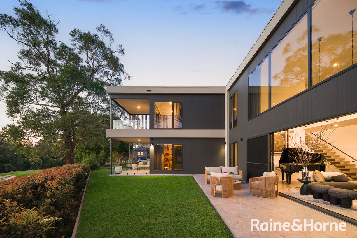 24 Hibble Street — photo 3 of 25