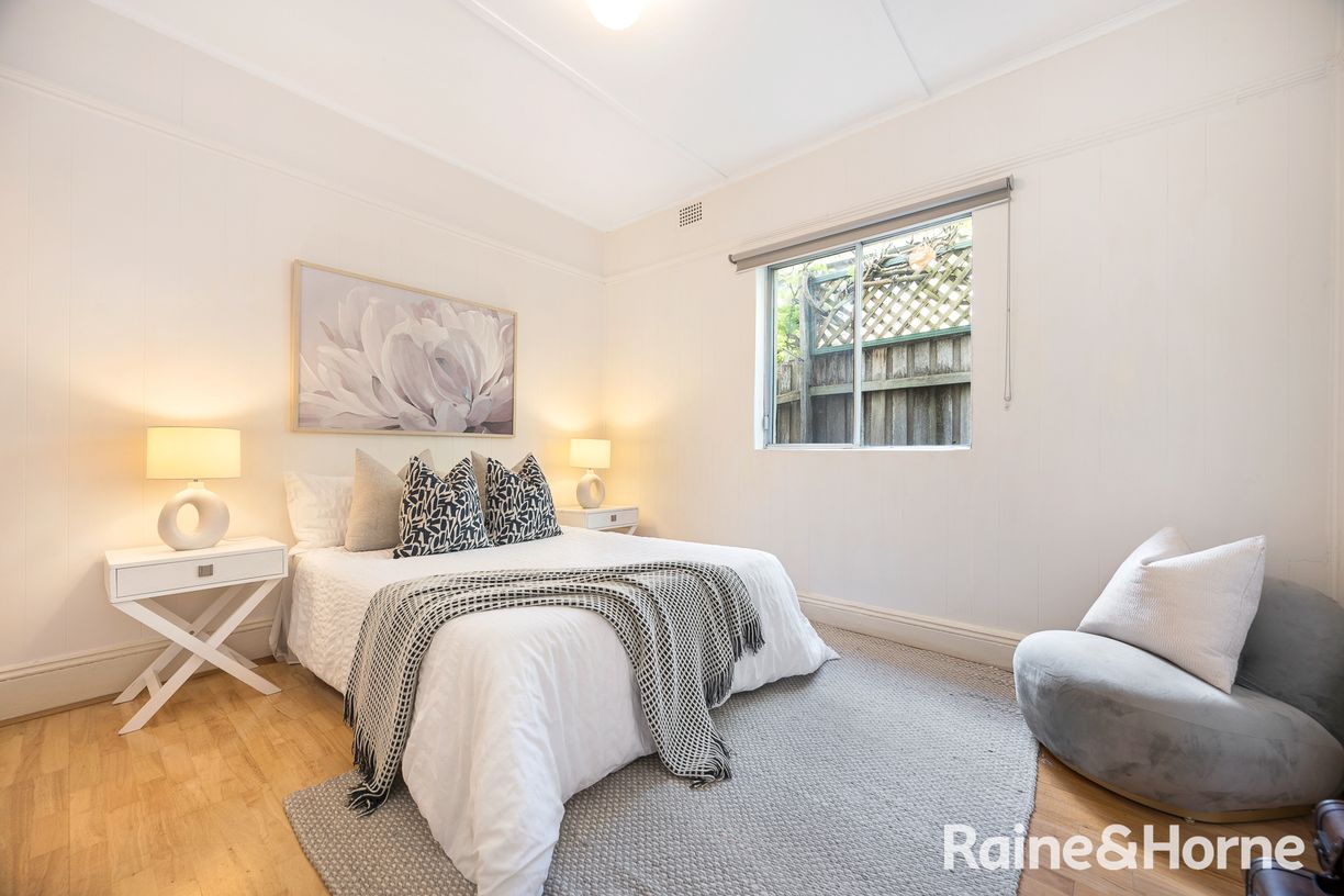 32 Excelsior Street — photo 9 of 25