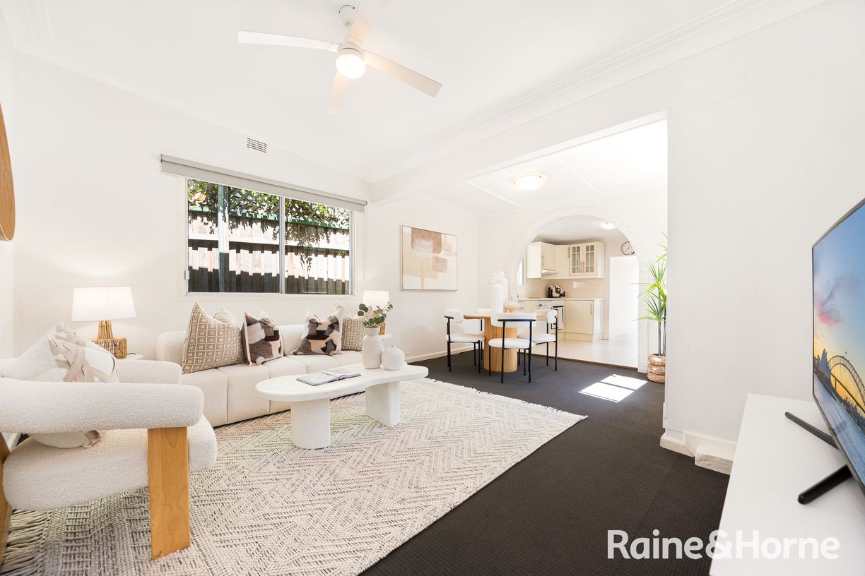 32 Excelsior Street — photo 3 of 25