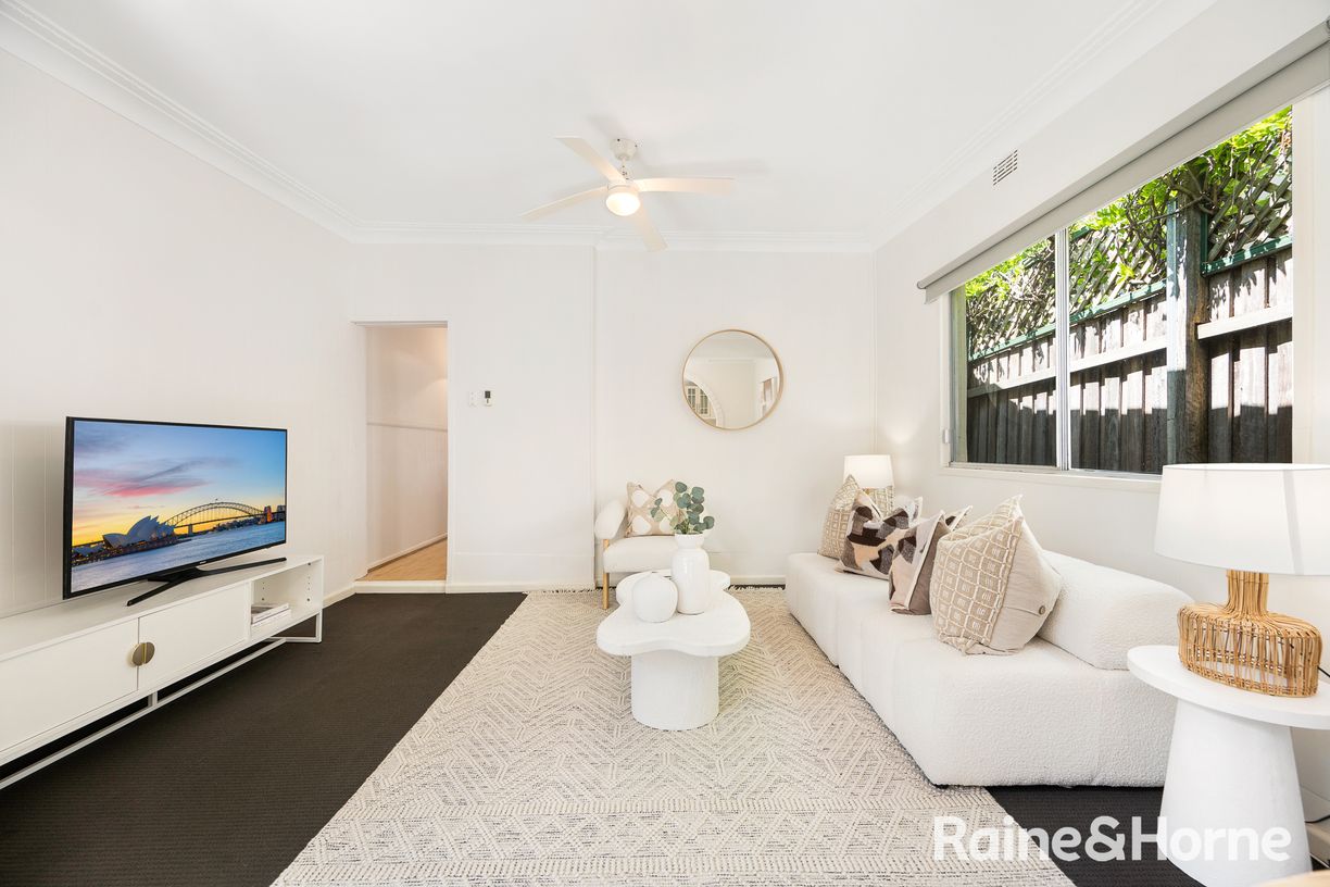 32 Excelsior Street — photo 2 of 25