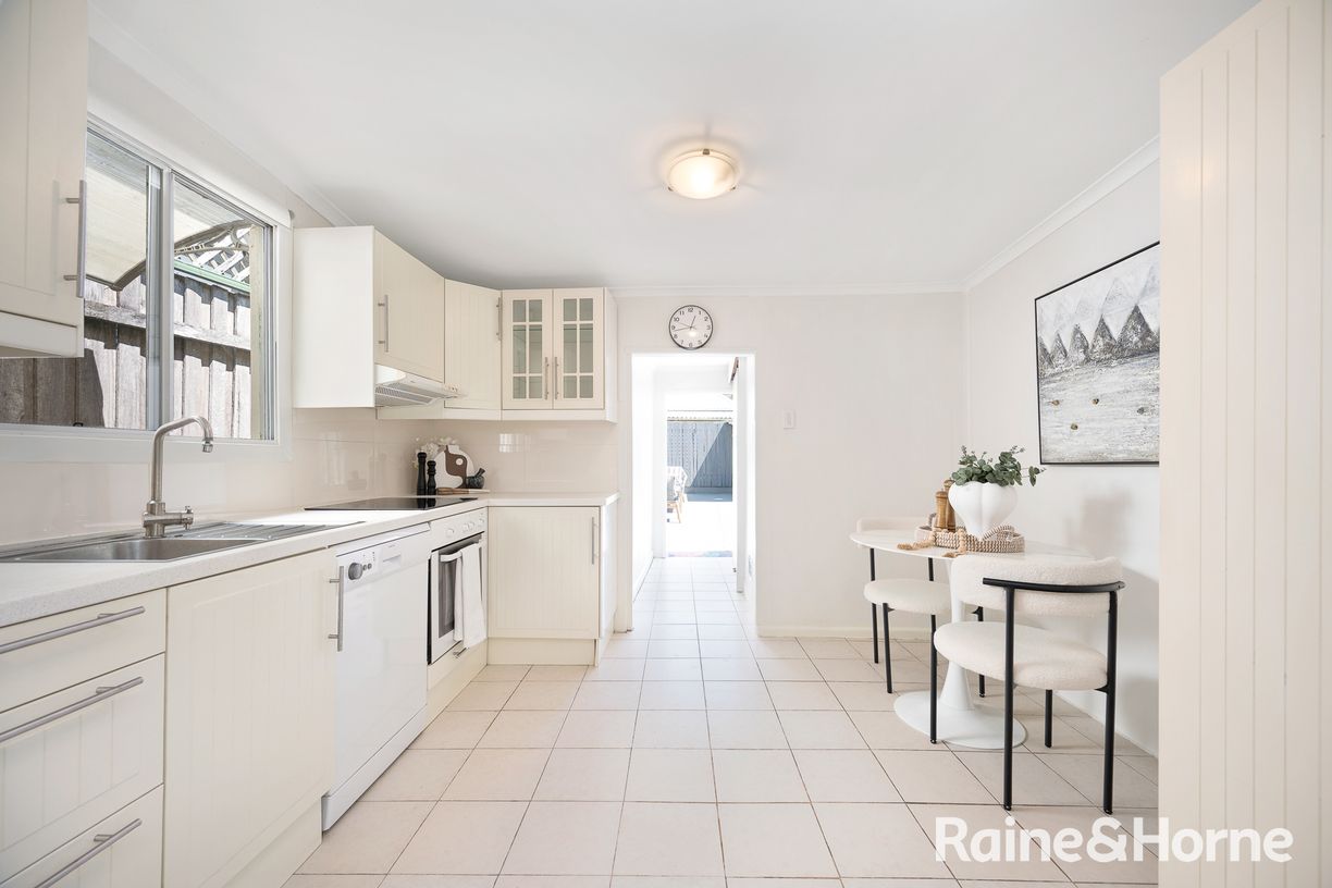 32 Excelsior Street — photo 8 of 25
