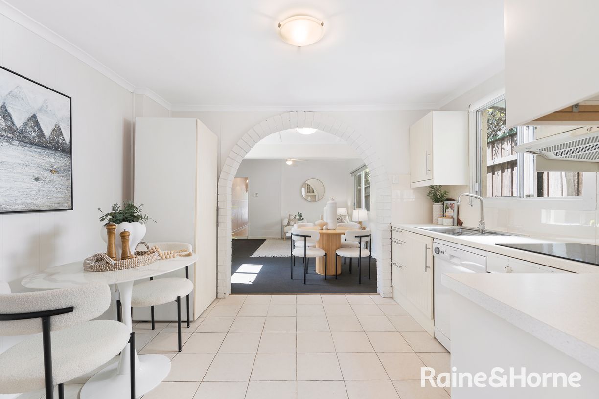 32 Excelsior Street — photo 7 of 25