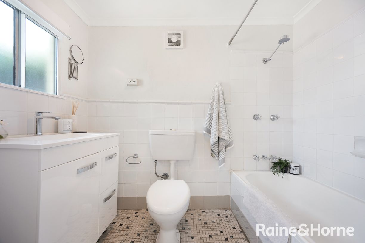 32 Excelsior Street — photo 10 of 25