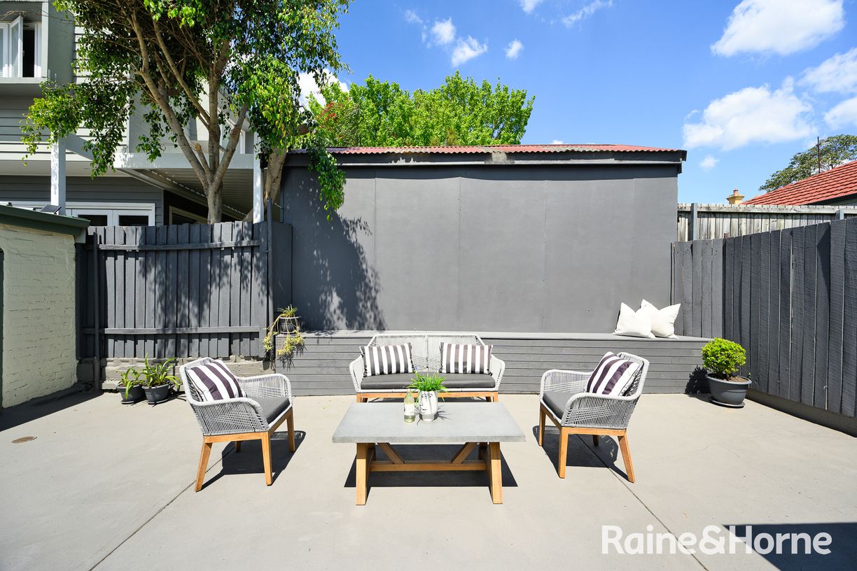 32 Excelsior Street — photo 13 of 25