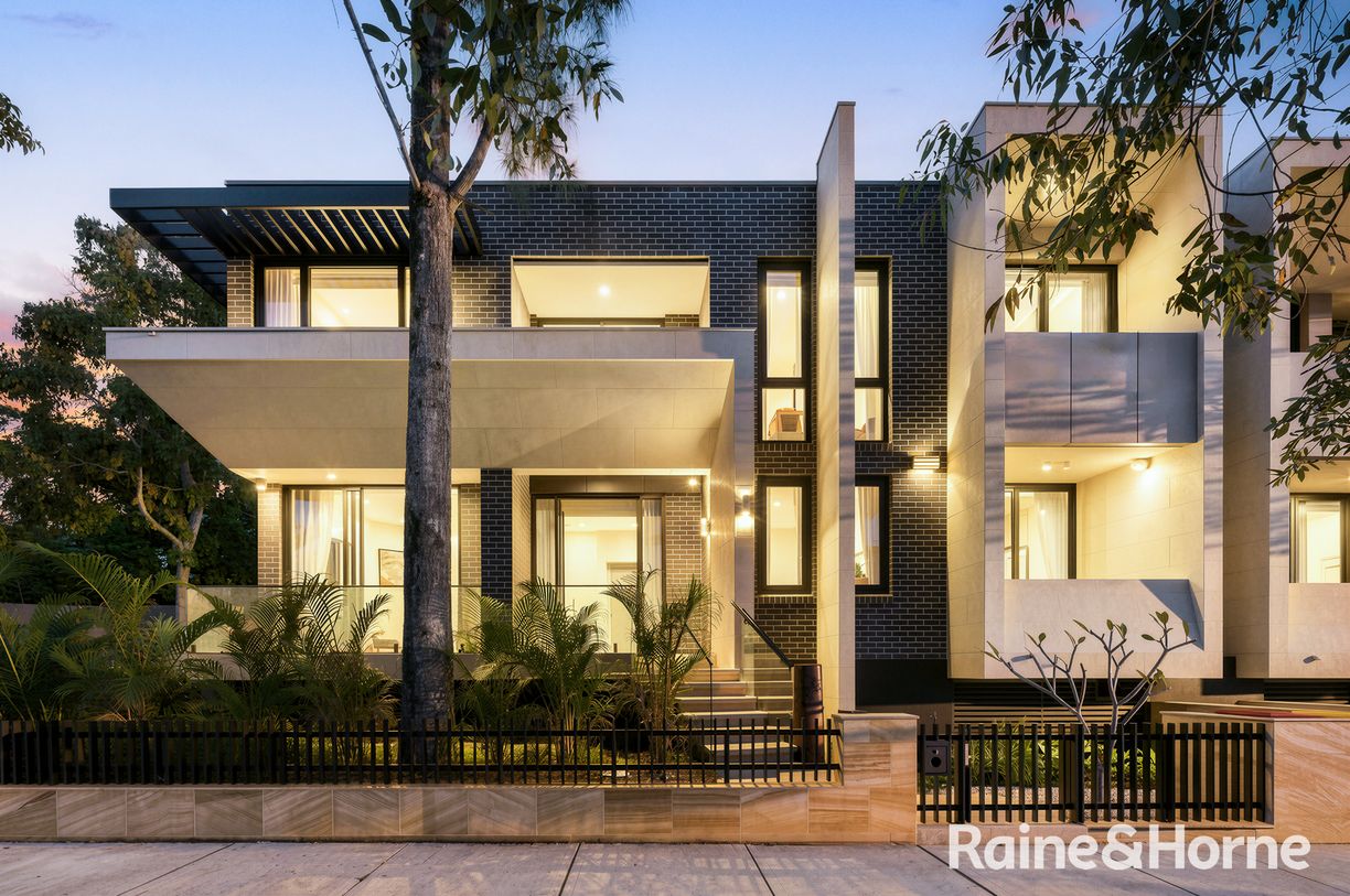 1/8 Wolseley Road — photo from Raine & Horne Lindfield