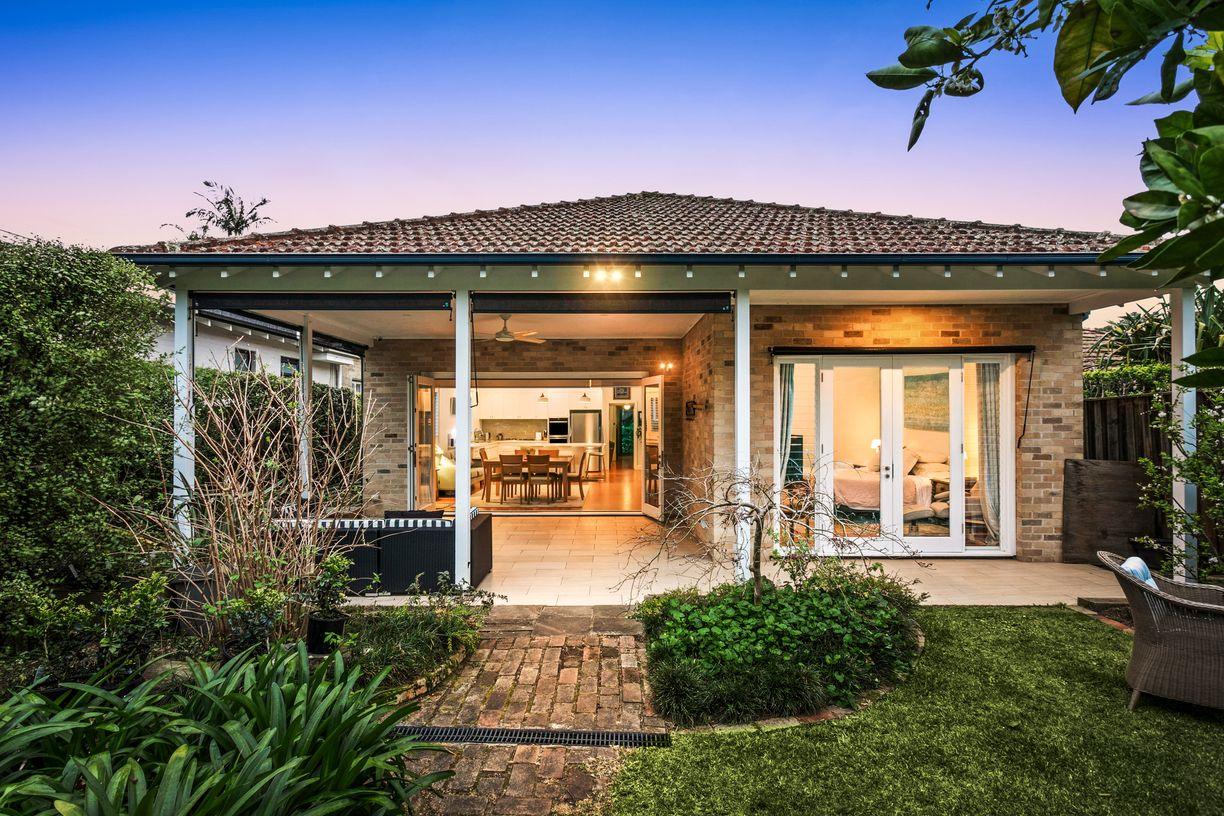 204 Eastern Valley Way — photo from Raine & Horne Mosman | Neutral Bay