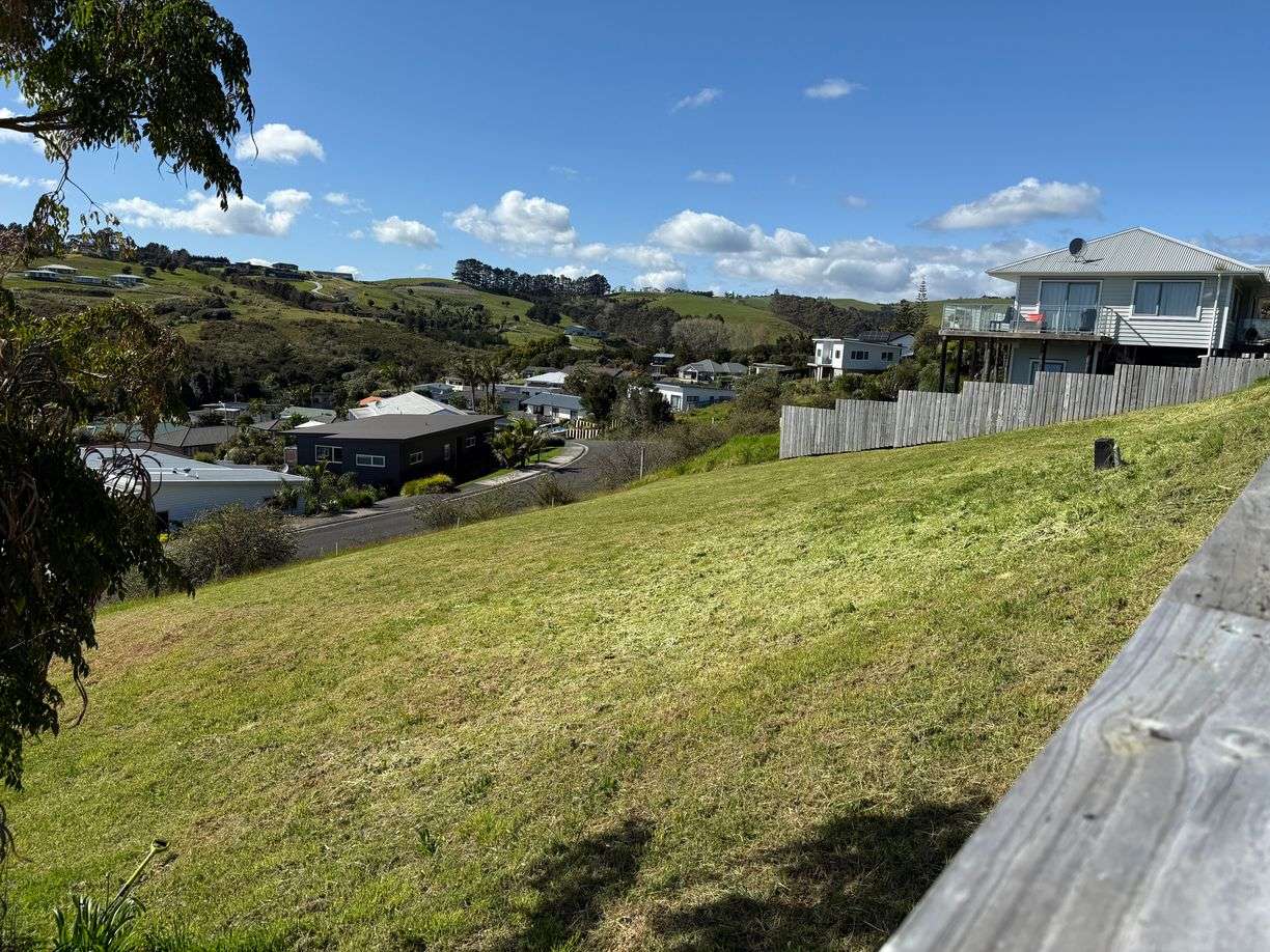 Seaview's - PRICE REDUCED - 24 Cable Bay Block Road, Cable Bay - Raine ...