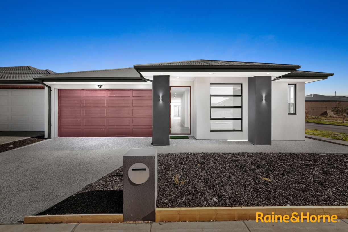 5 Arkbar Avenue — photo from Raine & Horne Cranbourne