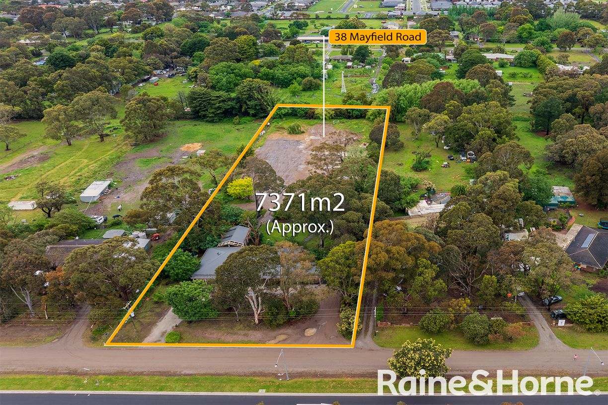 38 Mayfield Road — photo from Raine & Horne Cranbourne