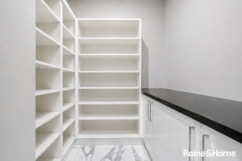 29 Pamplona Way — photo 7 of 15