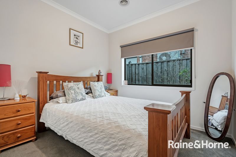 28 Sloane Drive — photo 7 of 14