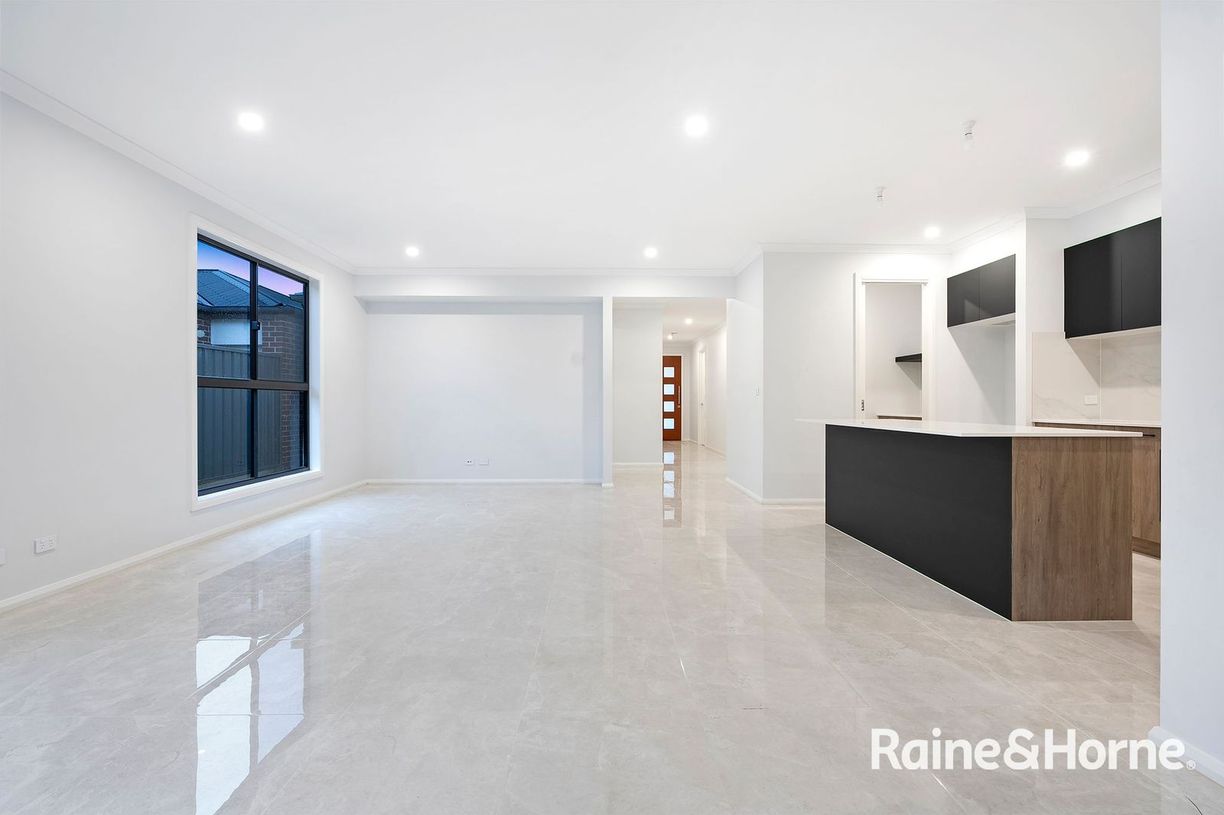 28 Thulian Street — photo 4 of 11
