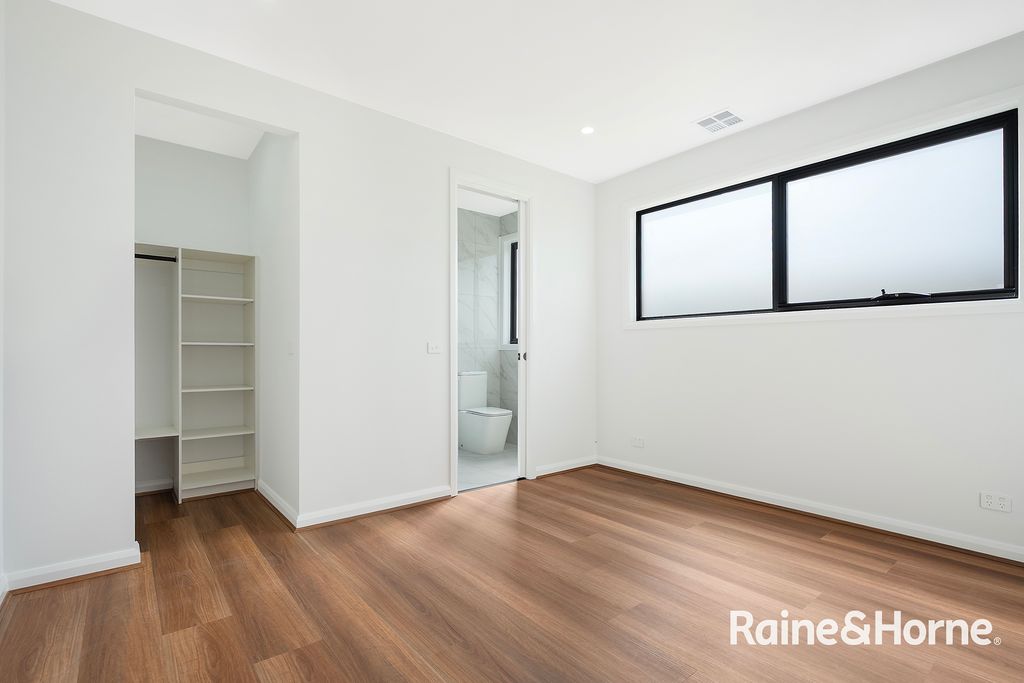 11 Baxter Street — photo 4 of 8
