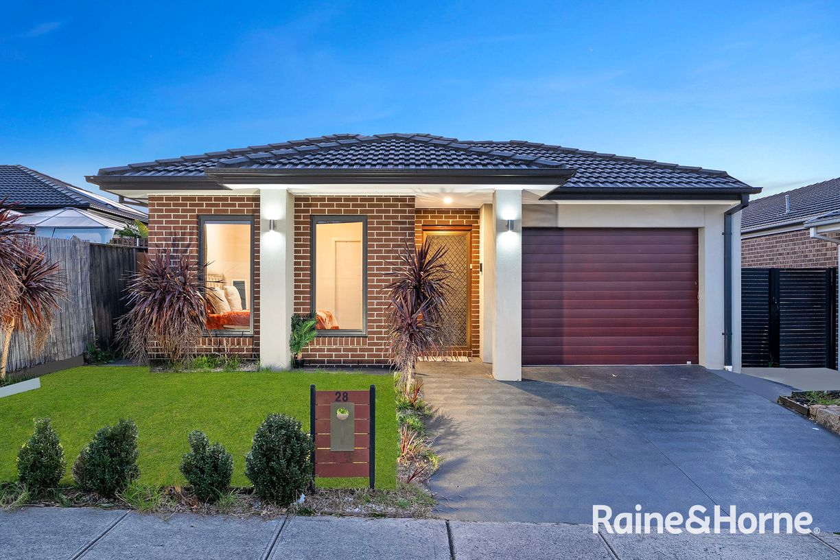 28 Yellowstone Avenue — photo from Raine & Horne Cranbourne
