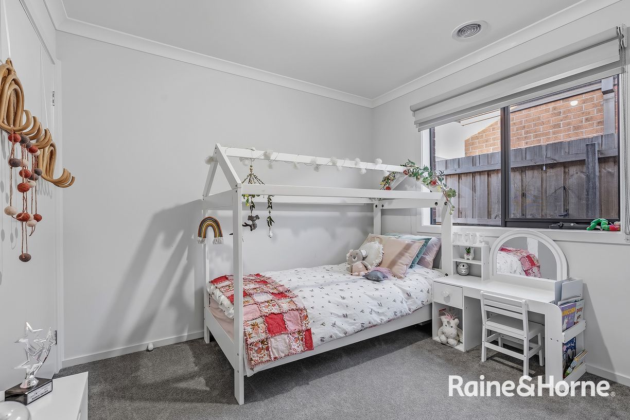67 Guineas Street — photo 4 of 24