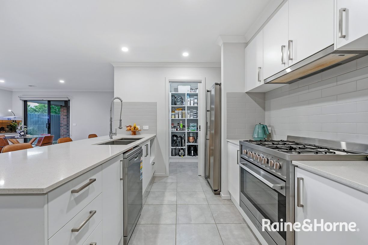 67 Guineas Street — photo 8 of 24