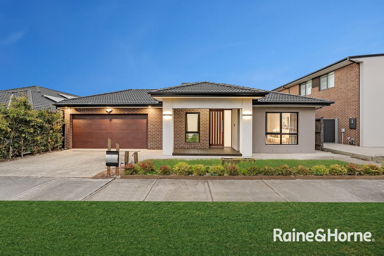 162 Heather Grove — photo from Raine & Horne Cranbourne