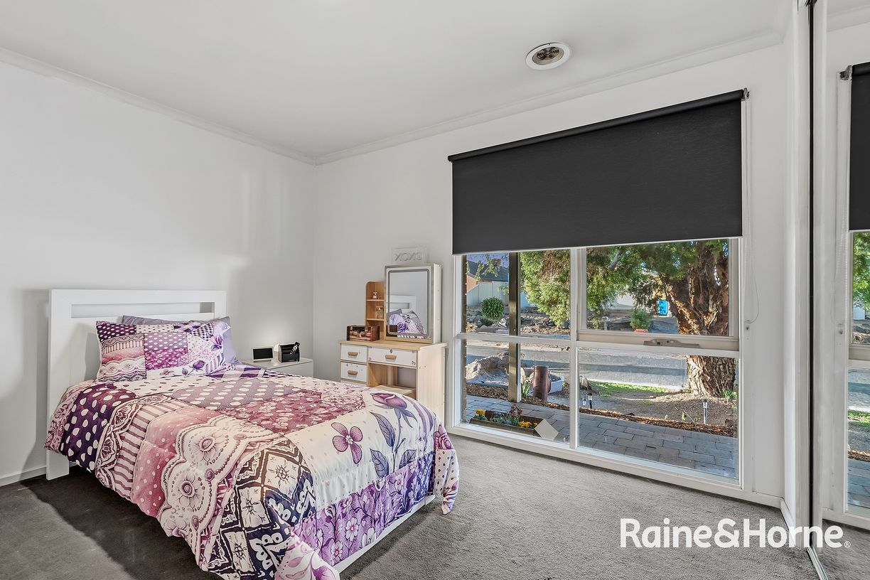 11 Lansell Drive — photo 12 of 18