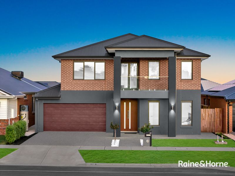 39 Annual Avenue — photo from Raine & Horne Cranbourne