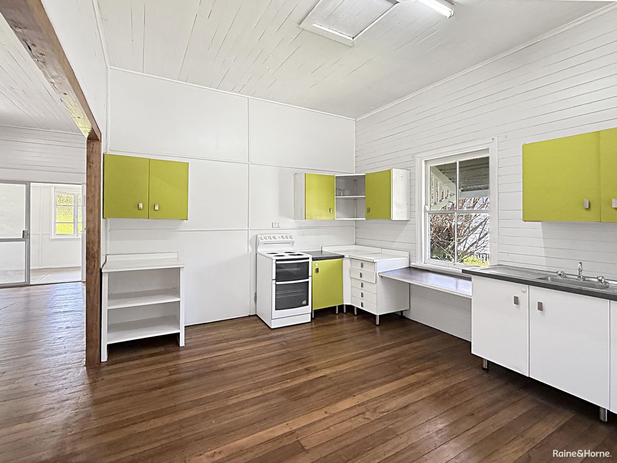 39 Herbert Street — photo 5 of 13