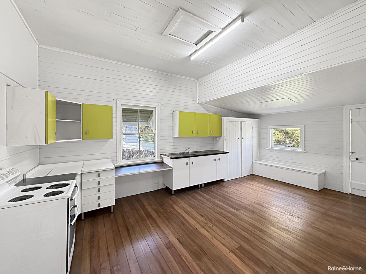 39 Herbert Street — photo 4 of 13