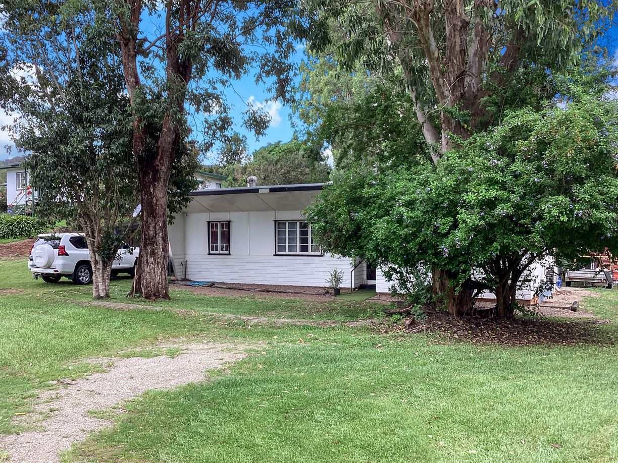52 Tully Falls Road — photo 14 of 18