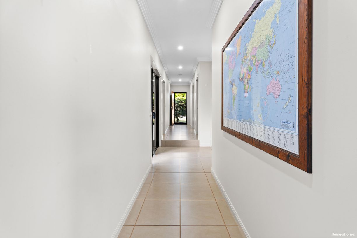 16 Montgomery Close — photo 15 of 30