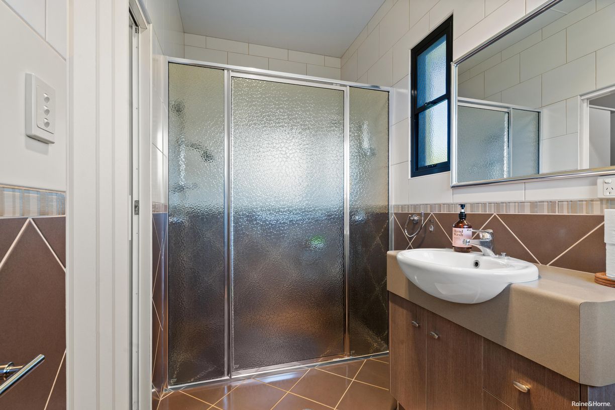 16 Montgomery Close — photo 14 of 30