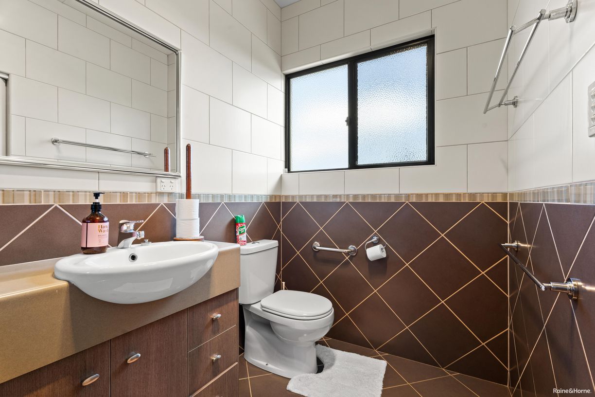 16 Montgomery Close — photo 13 of 30
